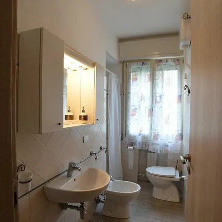Claudio House 2 *